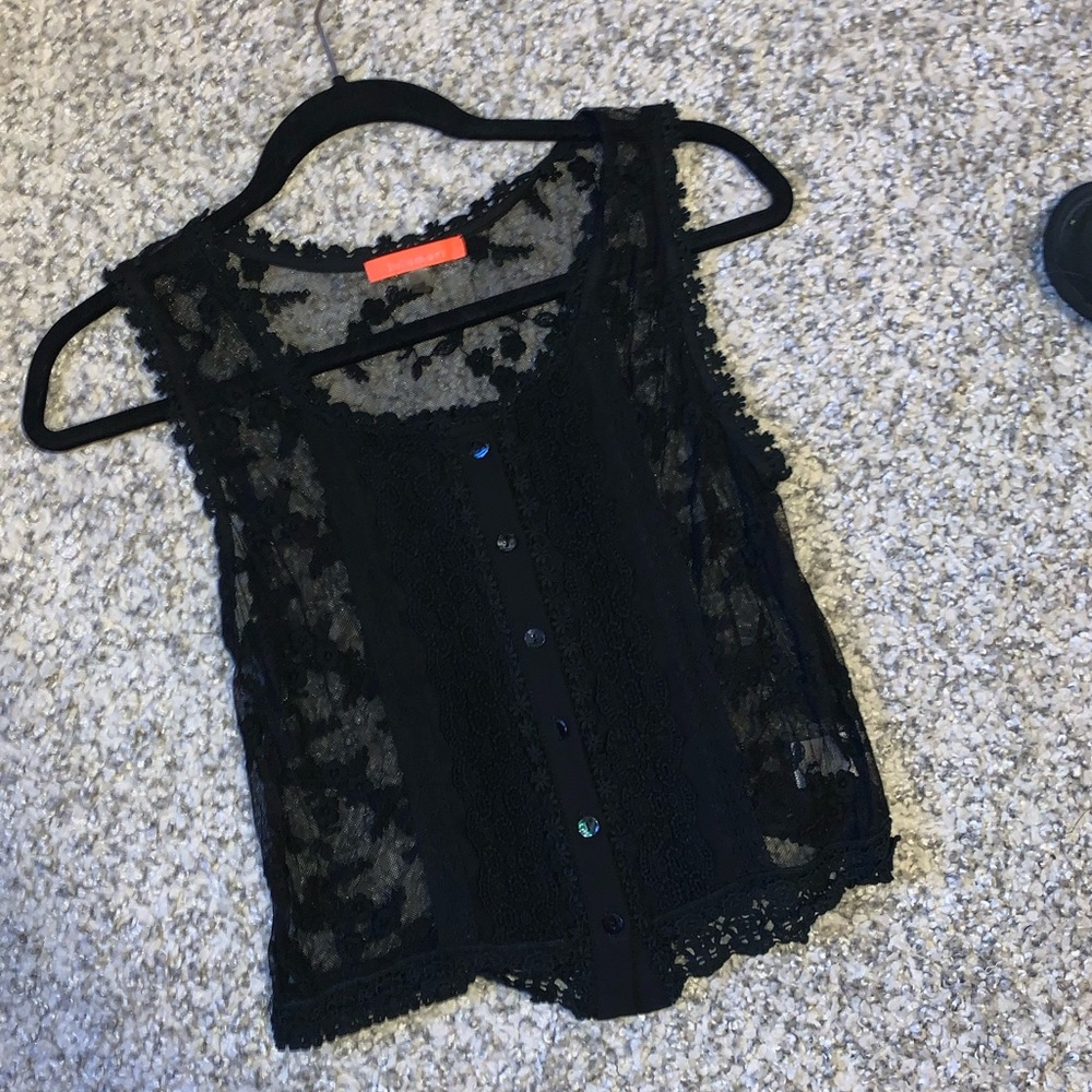 Lulumari Sheer lace black top